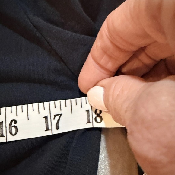 To The Market Aim High Squat Low Graphic Long Sleeve Tee Large Black And White - Picture 5 of 7